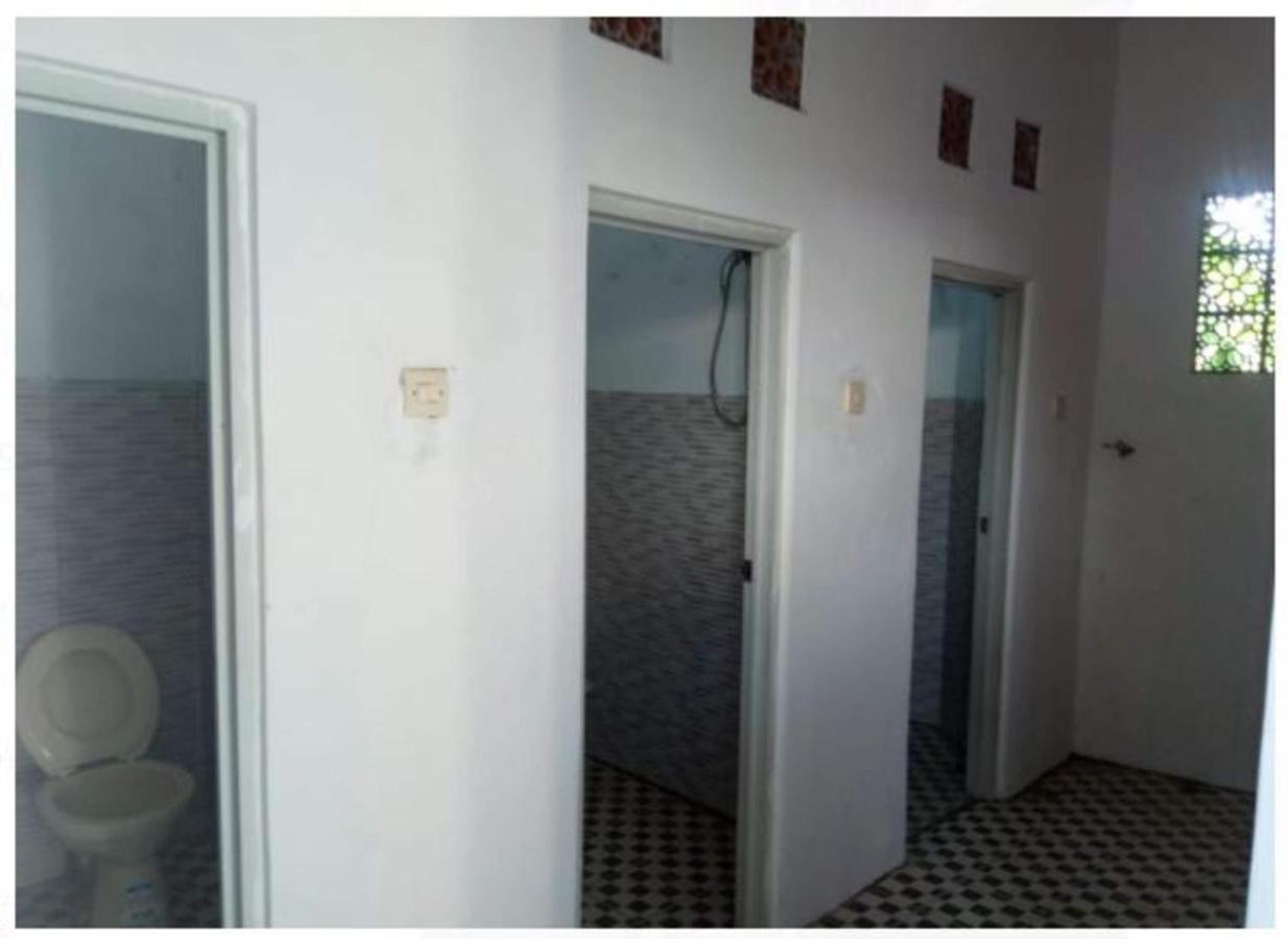 Hotel Griya Anugerah à Mojokerto Extérieur photo